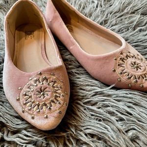Like New Pink Velvet Studded Flats 7